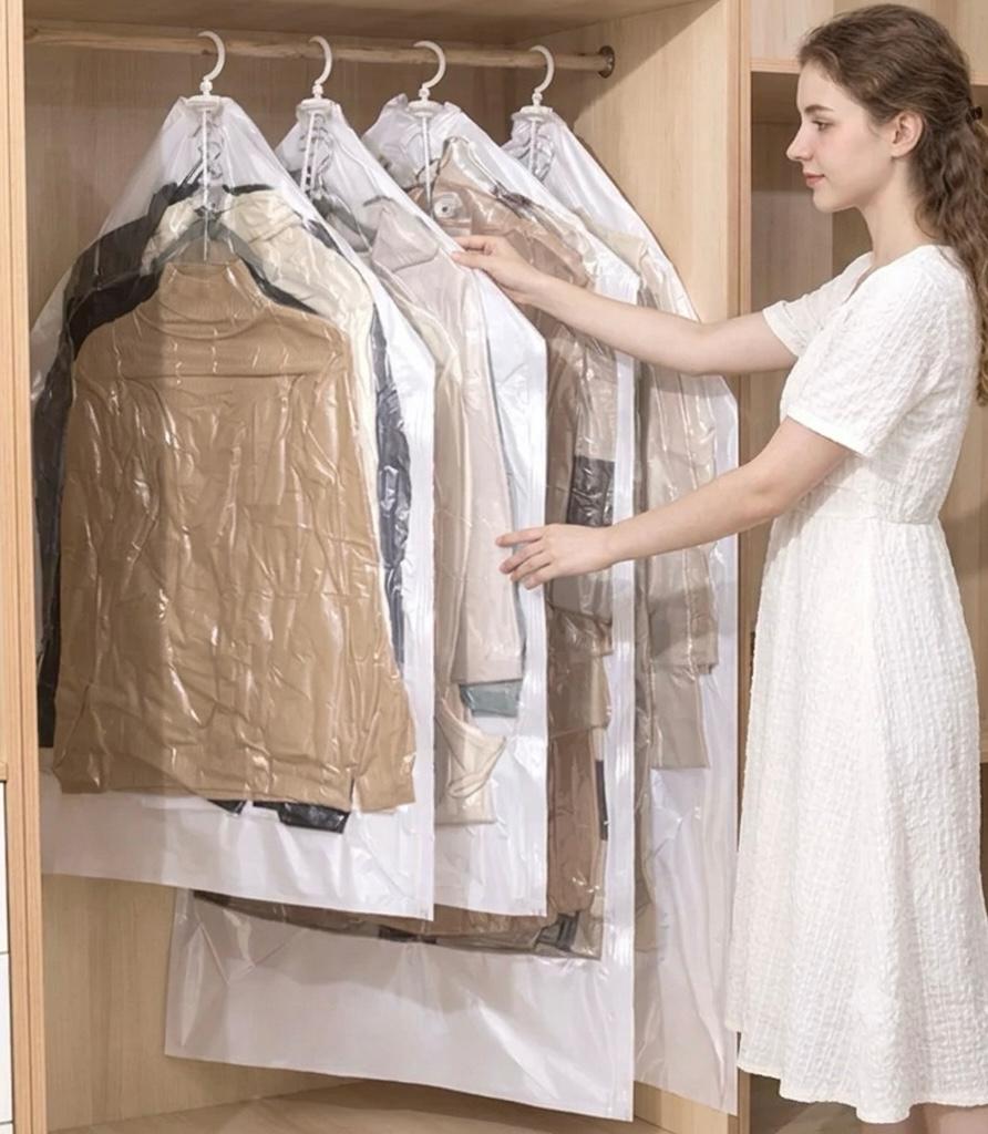 Set Premium Organizare Spațiu: 6 Saci de Vidat (3 Clasici + 3 cu Umeraș) + Pompă Electrică
